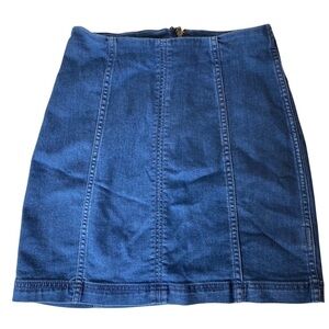 Free People Denim Skirt. Size 4
